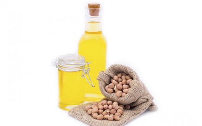 The healthiest oil for your heart! Cold Pressed Groundnut Oil from Farmveda