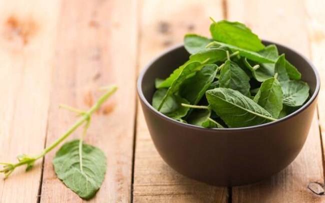 The Top 5 Advantages of Drinking Tulsi Green Tea